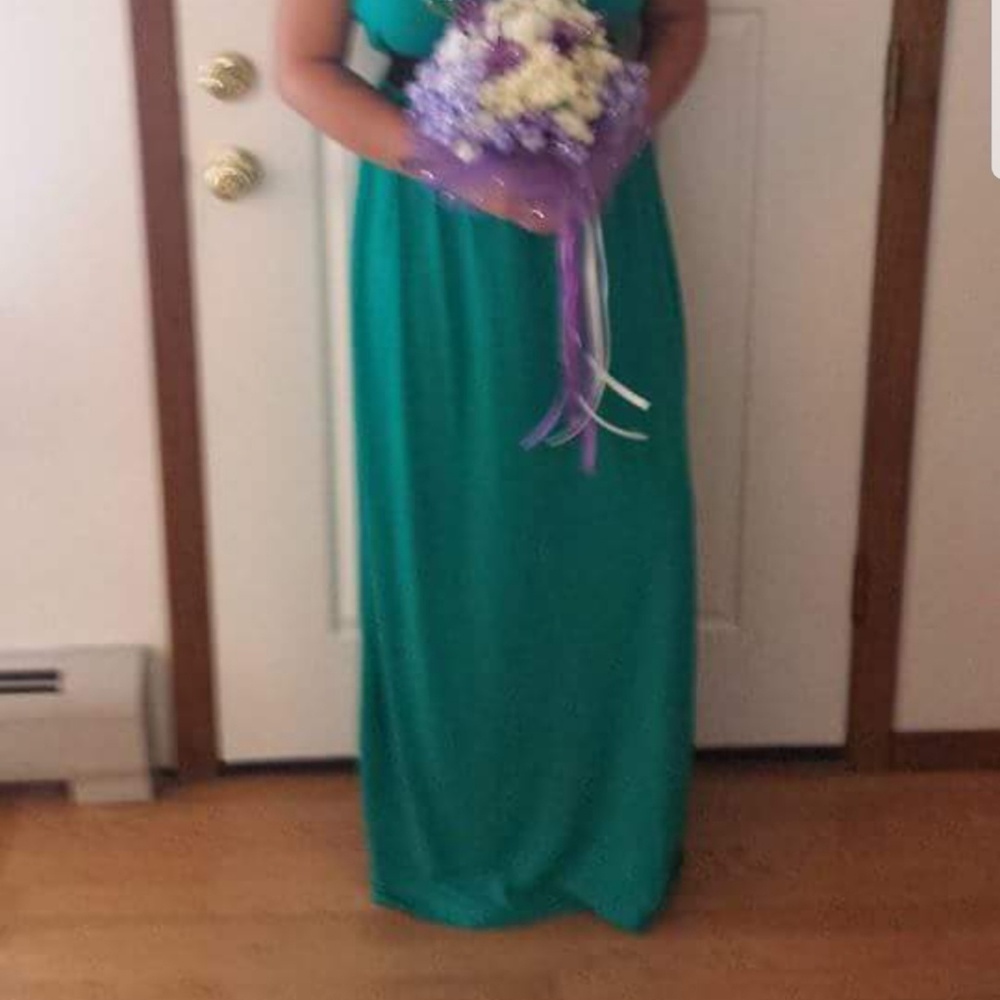 Dress - Picture 4 of 4